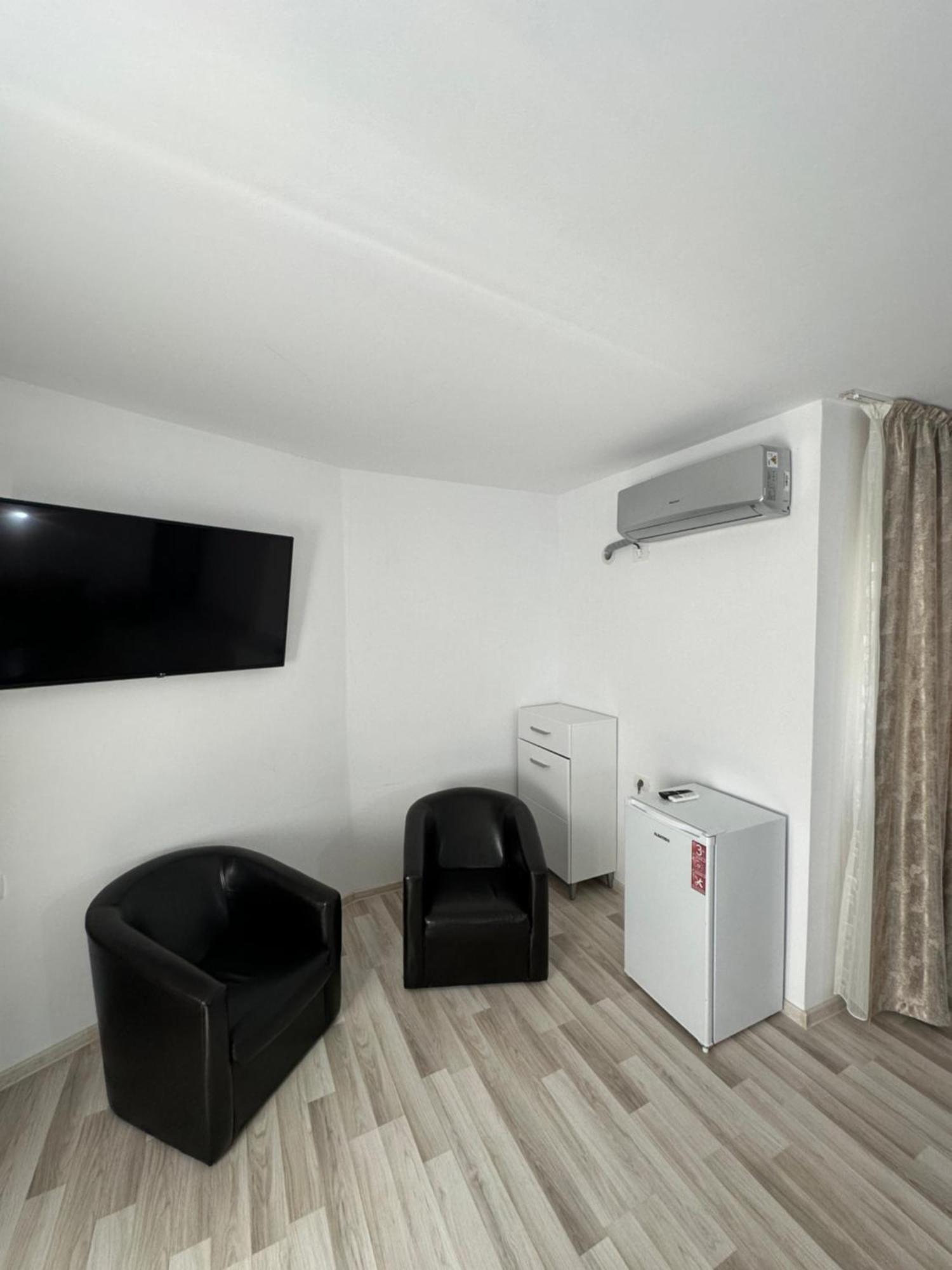 Hotel Nalba-Dalia Jupiter Bagian luar foto